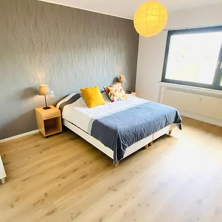 公寓 Large 1 Bedroom In Center With Parking - 64 *